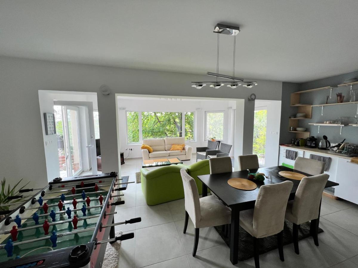 Balatonalmádi 'New' Sunkissed Villa On The Old Hill מראה חיצוני תמונה
